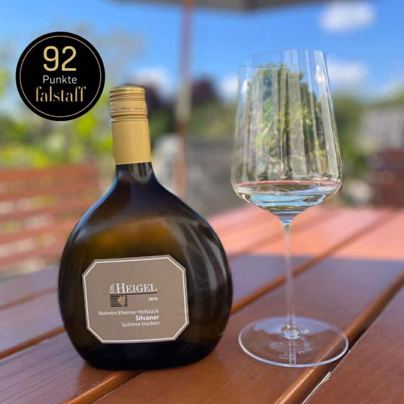 Rieslaner und Kerner: Die aromatische Rebsorten-Stärke von Dr. Heigel in Franken