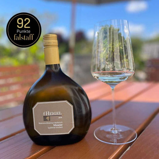 Rieslaner und Kerner: Die aromatische Rebsorten-Stärke von Dr. Heigel in Franken