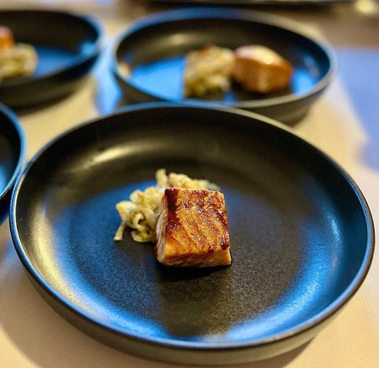 Glasierter Lachs auf Ofenfenchel