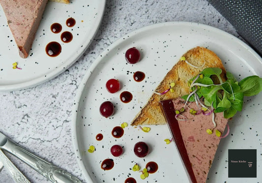 Geflügellebermousse mit Portweingelée