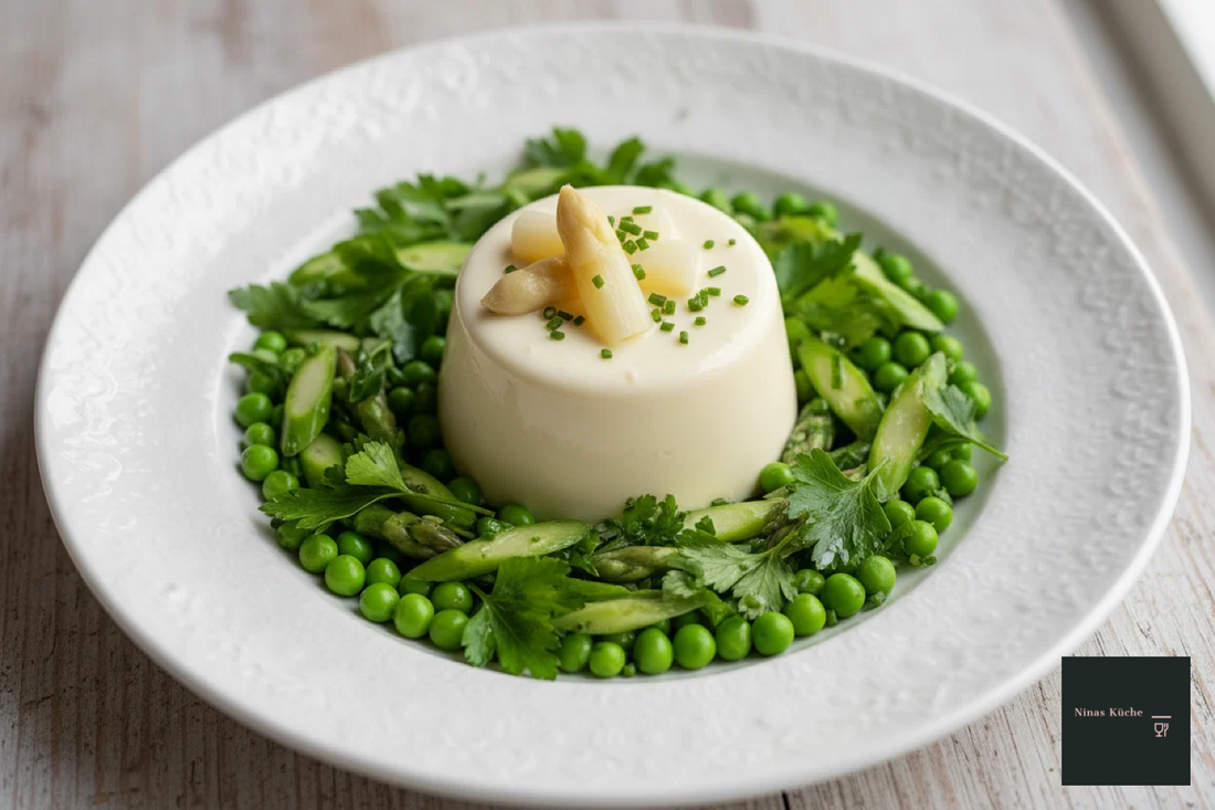 Spargel-Panna cotta auf Frühlingsgemüse und Frühlingskräutern